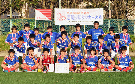 高学年の部 優勝/武山キッカーズ・ジュニア